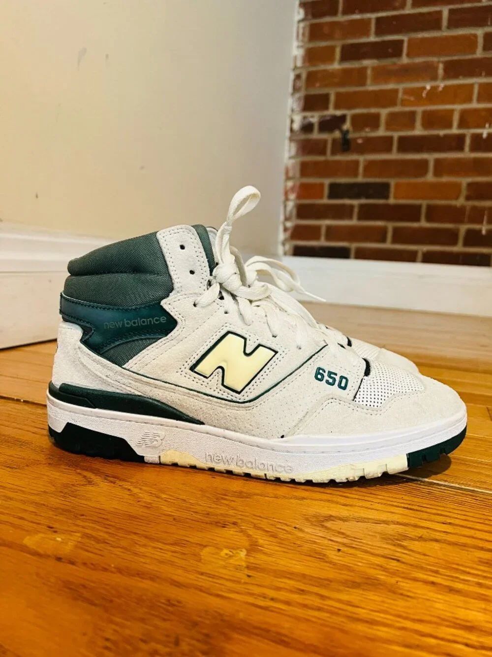 New Balance 650R Mens White Green BB650RVG Sneaker Size 9.5